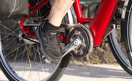 Vélo à assistance électrique Starway Grand Touring, équipée d'une courroie