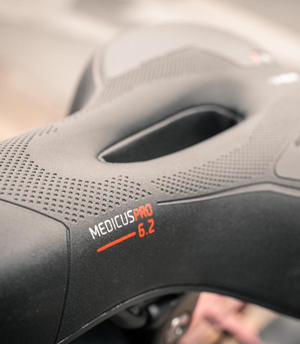 Vélo à assistance électrique Starway SUV, selle MEDICUSPRO